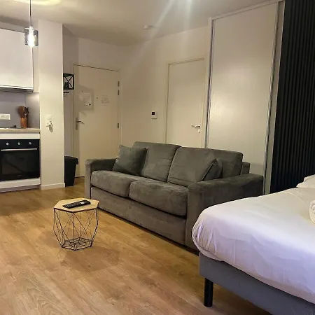 Studio Spacieux 4 Personnes Avec Terrasse Privee & Bureau - Gare A 4Min, Paris En 30Min Villiers-sur-Marne Exterior photo
