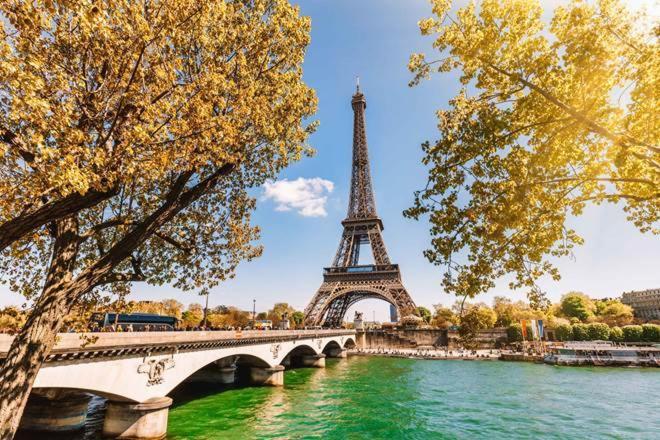Apartment Spacieux 4 Personnes Avec Terrasse Privee & Bureau - Gare A 4min, Paris En 30min