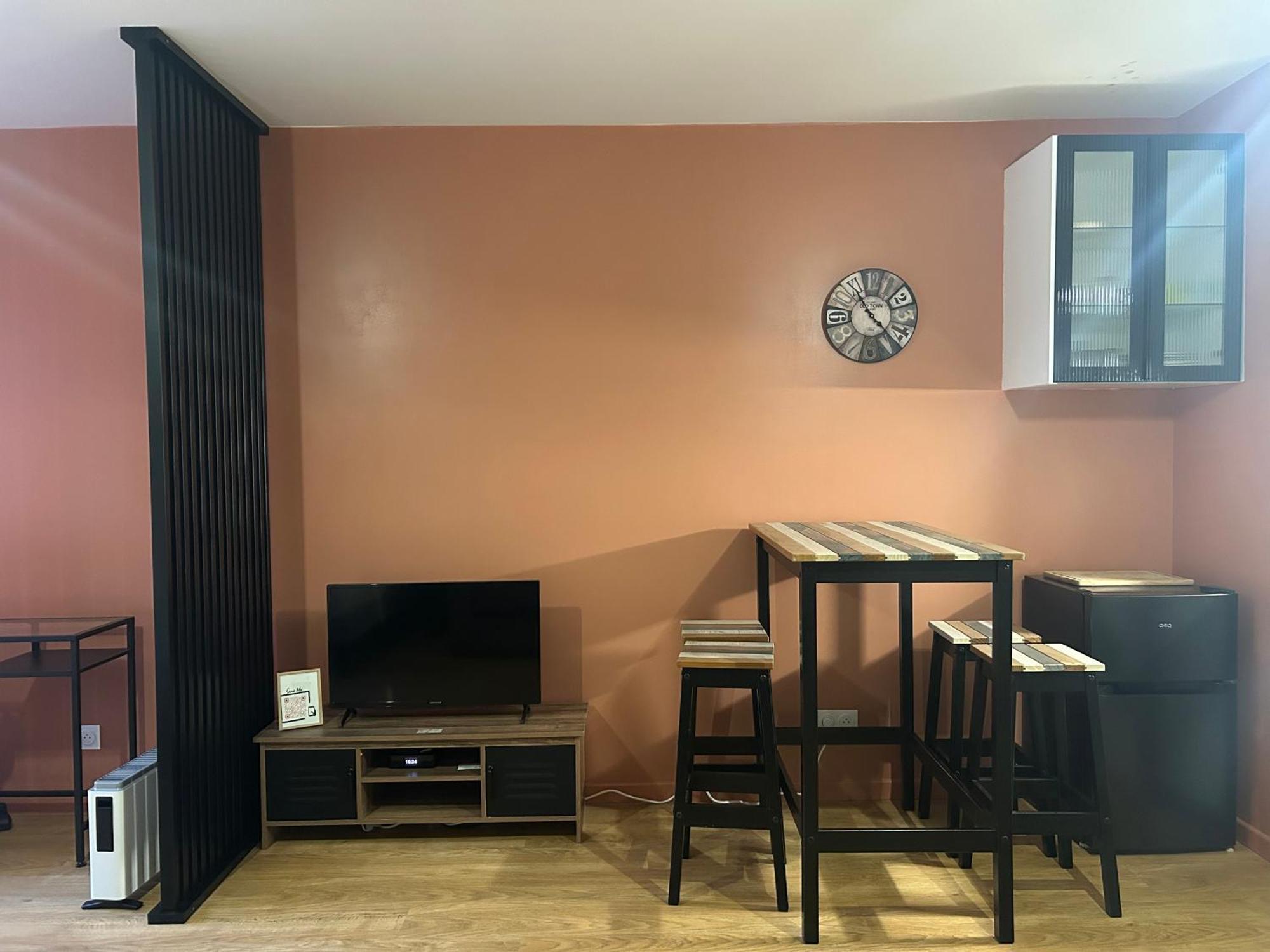 Spacieux 4 Personnes Avec Terrasse Privee & Bureau - Gare A 4min, Paris En 30min * Villiers-sur-Marne