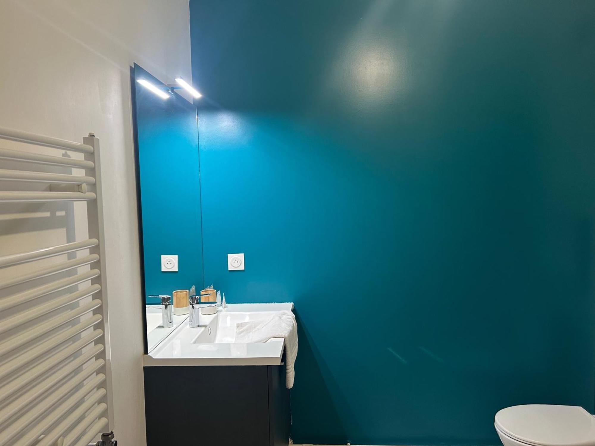 Spacieux 4 Personnes Avec Terrasse Privee & Bureau - Gare A 4min, Paris En 30min